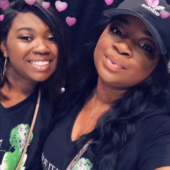 Meet your Posher, Brianna - Picture 2 of 7